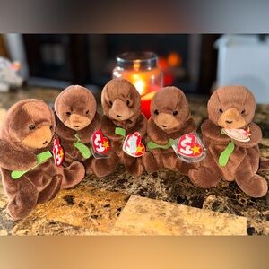 🦦 Seaweed the Otter Beanie Babies – Lot of 5